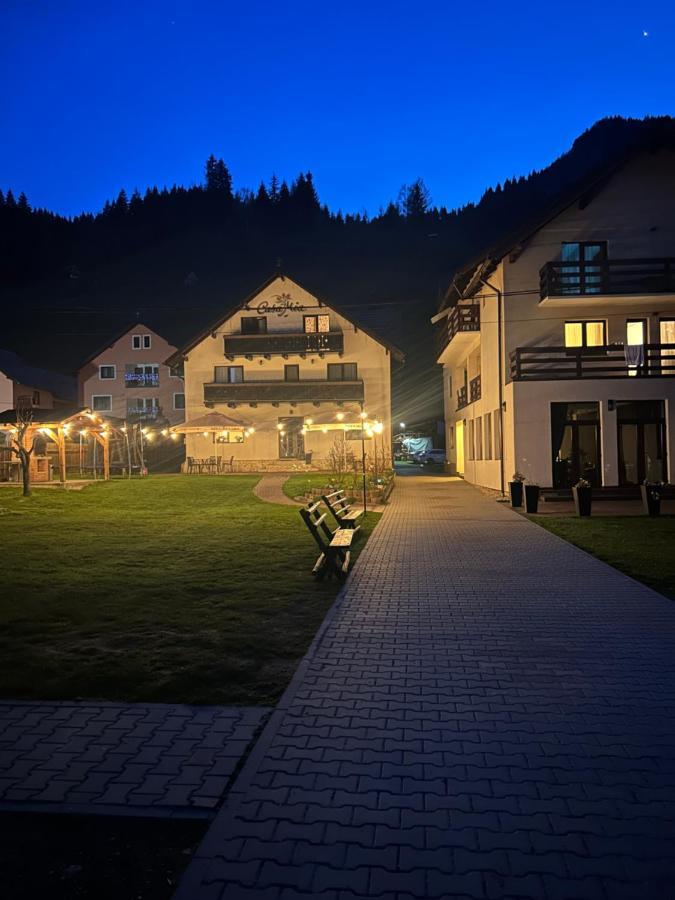 Casa Mia Hotel Moeciu De Sus Exterior foto